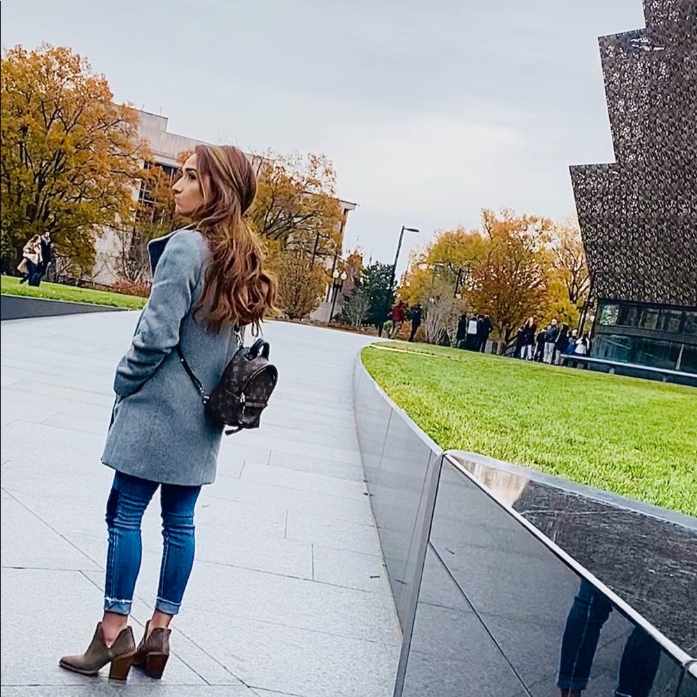 Meet your Posher, Ida